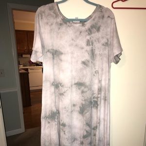 LulaRoe Tie-Dye Carly